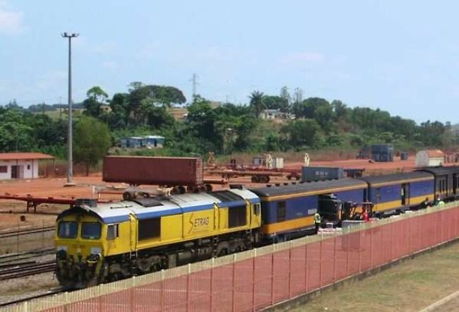 Franceville_station_-_train_from_Libreville