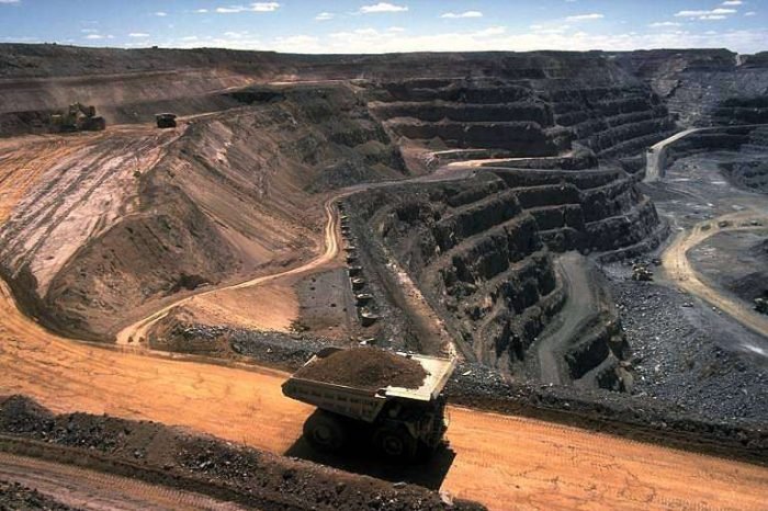 Kalgoorlie_open_cast_mine Kalgoorlie_open_cast_mine